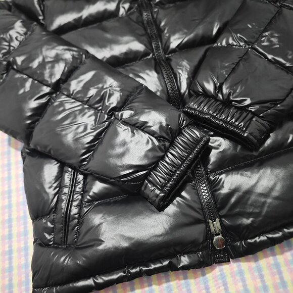Black Moncler Unisex Down Jacket - Picture 10 of 10